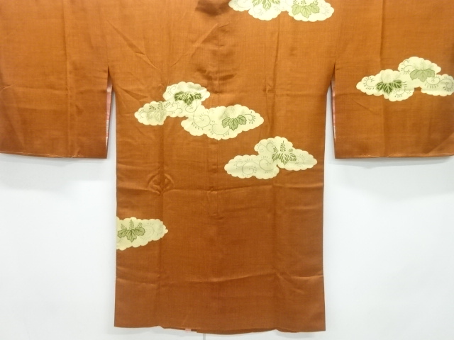 未使用品　雲取りに桐模様刺繍ロング絵羽道行コート